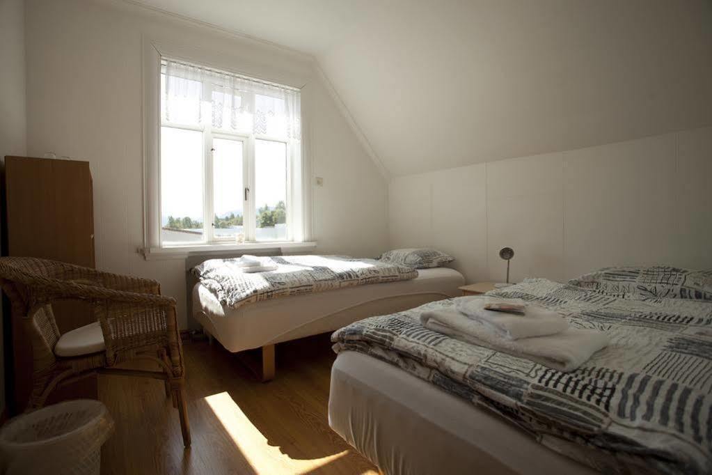 Guesthouse Akurinn Акурейрі Екстер'єр фото